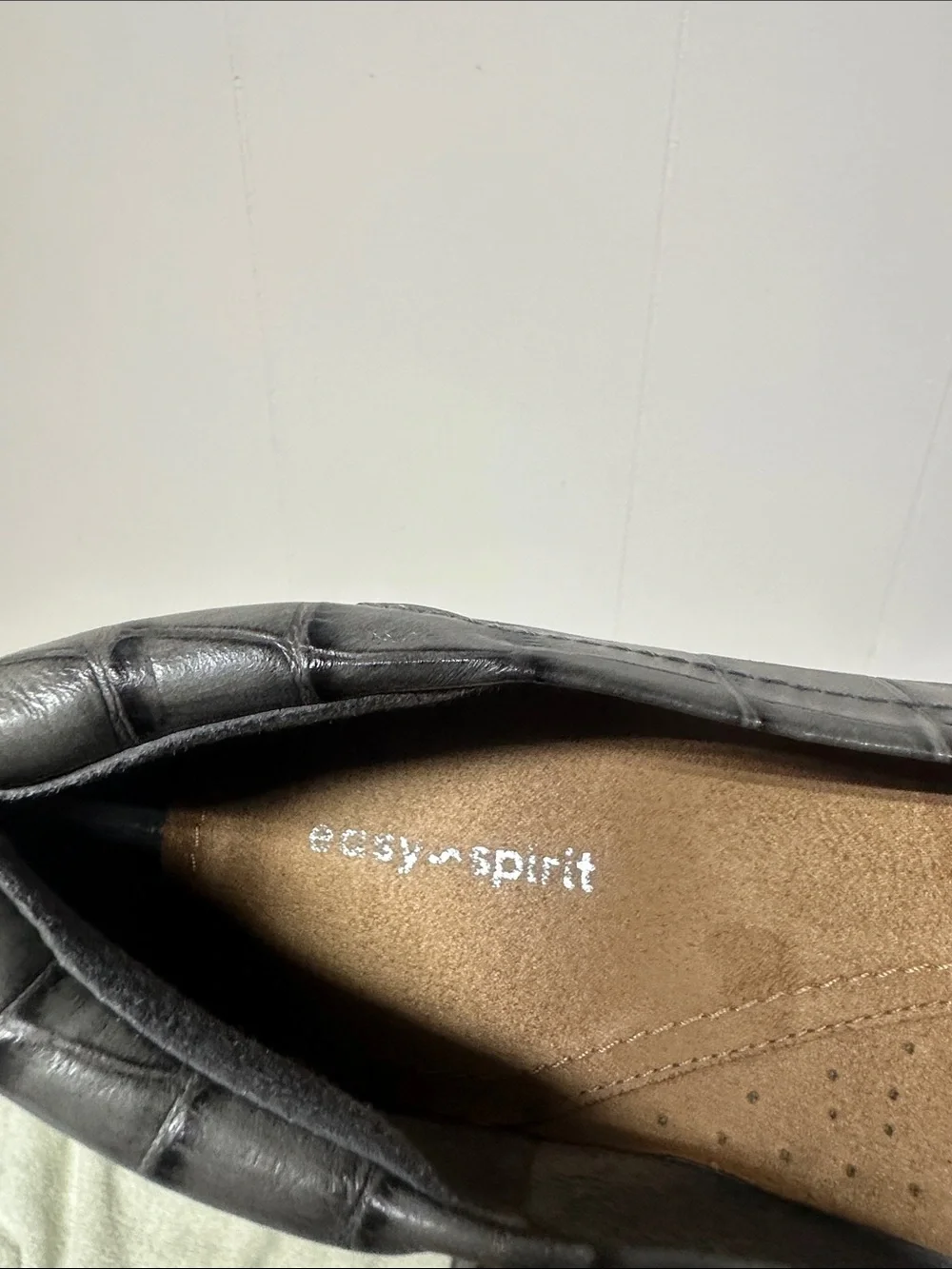 Easy Spirit croc embossed
